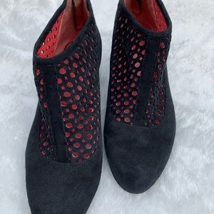 Pos Ole Rouge Black Suede Ankle Boots